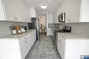 5 Horizon Road 203, Fort Lee, NJ 07024 - Photo 3
