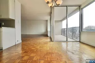 5 Horizon Road 203, Fort Lee, NJ 07024 - Photo 11