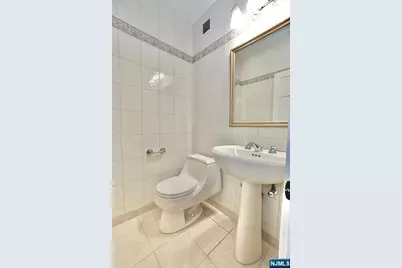 5 Horizon Road 203 #203, Fort Lee, NJ 07024 - Photo 9