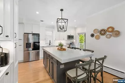 242 Washington Avenue, Rutherford, NJ 07070 - Photo 11