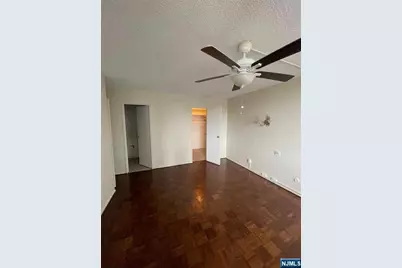 300 Winston Drive 1020 #1020, Cliffside Park, NJ 07010 - Photo 5