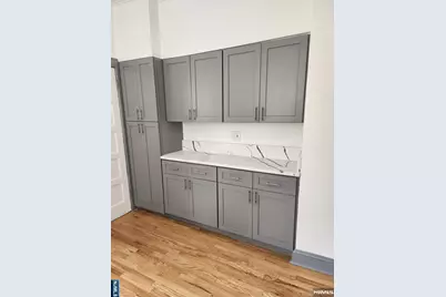 32 Euclid Avenue 1 #1, Ridgefield Park, NJ 07660 - Photo 3