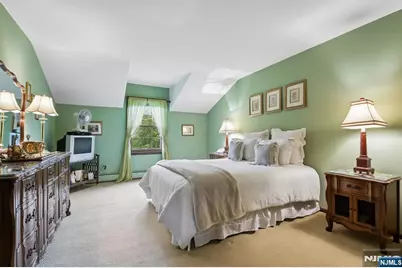 15 Bourbon Street, Wayne, NJ 07470 - Photo 17