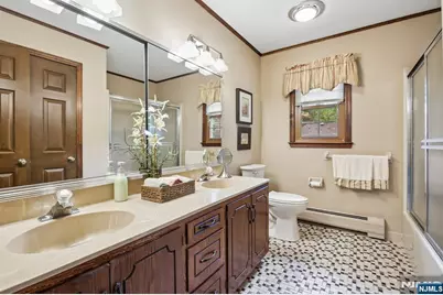 15 Bourbon Street, Wayne, NJ 07470 - Photo 23