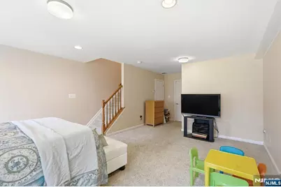 424 Hartford Drive, Nutley, NJ 07110 - Photo 45