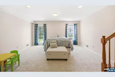 424 Hartford Drive, Nutley, NJ 07110 - Photo 9