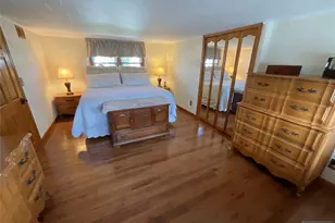 321 Thomas Ave, Lyndhurst Township, NJ 07071 - Photo 23