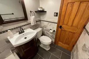 321 Thomas Ave, Lyndhurst Township, NJ 07071 - Photo 21
