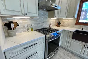 321 Thomas Ave, Lyndhurst Township, NJ 07071 - Photo 11