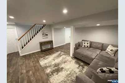 321 Thomas Avenue, Lyndhurst Township, NJ 07071 - Photo 31