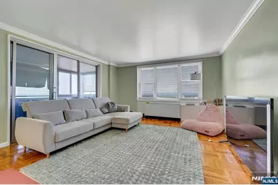 2000 Linwood Avenue 16J #16J, Fort Lee, NJ 07024 - Photo 7