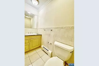 696 Undercliff Avenue, Edgewater, NJ 07020 - Photo 9