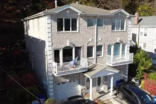 696 Undercliff Ave, Edgewater, NJ 07020 - Photo 1