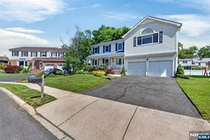 690 William Bliss Dr, New Milford, NJ 07646 - Photo 3