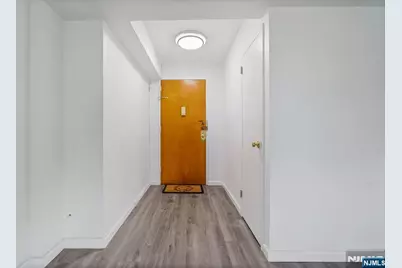 2345 Linwood Avenue 6H #6H, Fort Lee, NJ 07024 - Photo 5