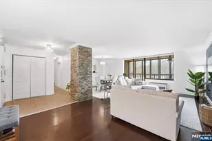 300 Winston Dr L5, Cliffside Park, NJ 07010 - Photo 7
