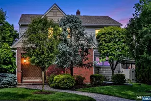 24 Maple Ave 2nd Floor, Waldwick, NJ 07463 - Photo 1
