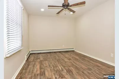 24 Maple Avenue 2nd Floor #2nd Floor, Waldwick, NJ 07463 - Photo 13