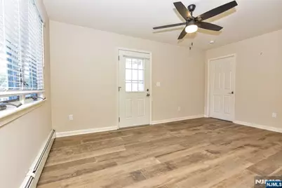 24 Maple Avenue 2nd Floor #2nd Floor, Waldwick, NJ 07463 - Photo 11