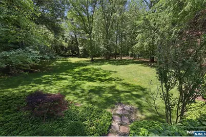 27 Duane Lane, Demarest, NJ 07627 - Photo 5