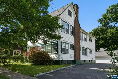 26 Howe Avenue 2 #2, Montclair, NJ 07042 - Photo 3
