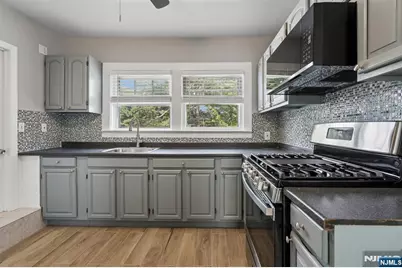 26 Howe Avenue 2 #2, Montclair, NJ 07042 - Photo 15