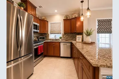 23 Davis Street 1 #1, Harrison, NJ 07029 - Photo 5