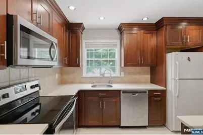 117 S Maple 1172 #1172, Park Ridge, NJ 07656 - Photo 7