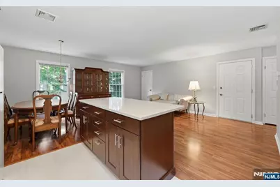 117 S Maple 1172 #1172, Park Ridge, NJ 07656 - Photo 5