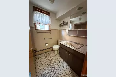 225 Front Street Ground Floor #Ground Floor, Secaucus, NJ 07094 - Photo 9