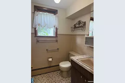 225 Front Street Ground Floor #Ground Floor, Secaucus, NJ 07094 - Photo 9