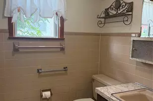 225 Front Street Ground Floor, Secaucus, NJ 07094 - Photo 9