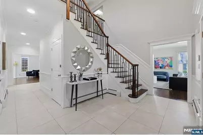70 McElroy Avenue, Fort Lee, NJ 07024 - Photo 43