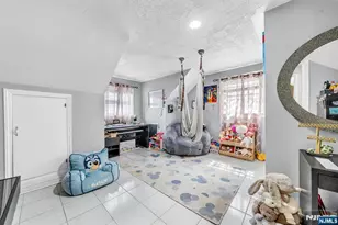 161 Plauderville Ave, Garfield, NJ 07026 - Photo 21