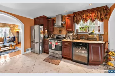 161 Plauderville Avenue, Garfield, NJ 07026 - Photo 11
