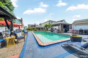 161 Plauderville Ave, Garfield, NJ 07026 - Photo 35