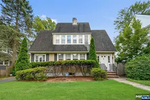 292 Edgewood Ave, Teaneck Township, NJ 07666 - Photo 1