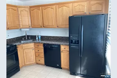 2388 Quill Court, Mahwah, NJ 07430 - Photo 5