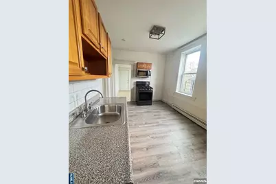 178 Howe Avenue 3 #3, Passaic, NJ 07055 - Photo 1