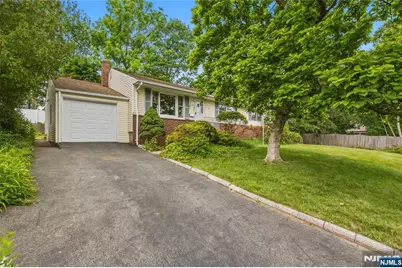 138 Wortendyke Avenue, Emerson, NJ 07630 - Photo 3