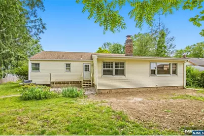 138 Wortendyke Avenue, Emerson, NJ 07630 - Photo 7