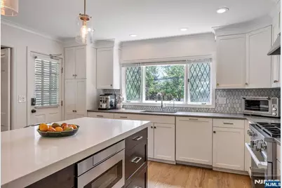 496 Lincoln Avenue, Ridgewood, NJ 07450 - Photo 7