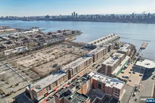 110 City Pl, Edgewater, NJ 07020 - Photo 37