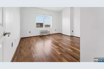 110 City Place, Edgewater, NJ 07020 - Photo 17