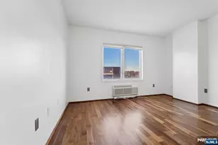 110 City Pl, Edgewater, NJ 07020 - Photo 21