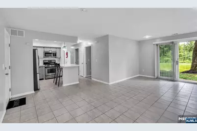 82 Stonyridge Drive, Lincoln Park, NJ 07035 - Photo 3