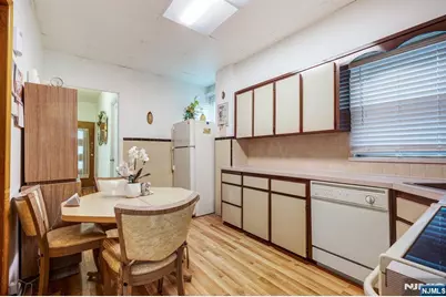 9040 Barr Place, North Bergen, NJ 07047 - Photo 23