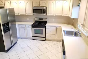 393 Washington Ave, Cliffside Park, NJ 07010 - Photo 7