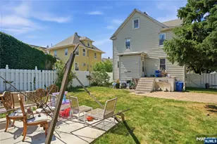 33-35 Pulaski Pl, Hackensack, NJ 07601 - Photo 31
