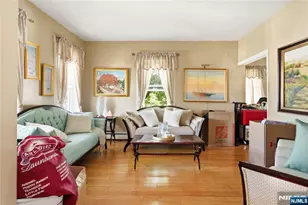33-35 Pulaski Pl, Hackensack, NJ 07601 - Photo 7